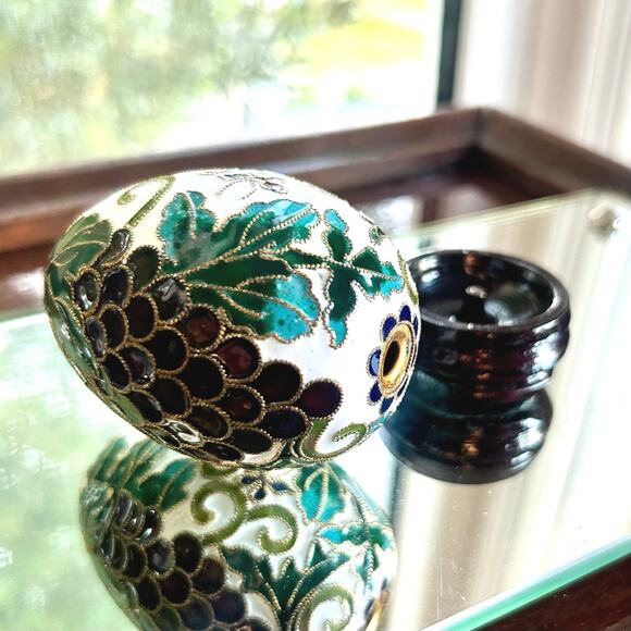 Vintage Cloisonné Enamel Egg with Grape and Leaf Design – with Stand - Picture 8 of 8